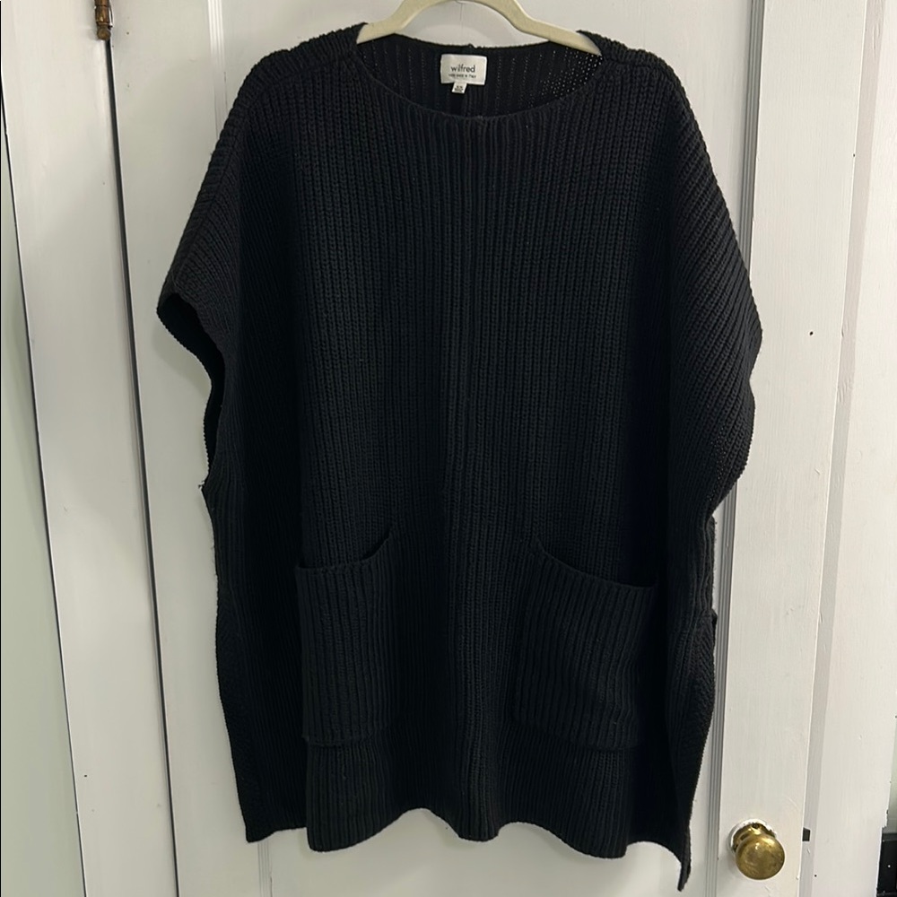NWOT Wilfred Oversized Black Knit Vest with Pockets.